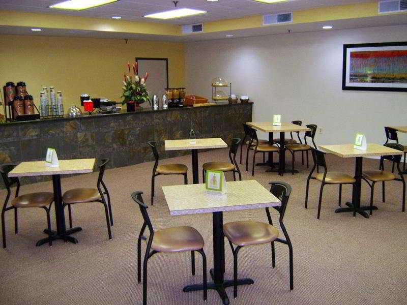 La Quinta By Wyndham Memphis Airport Graceland Restaurant photo